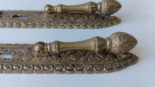 LOTTO DI 2 TIRATORI IN BRONZO, ANTICHI, R103.