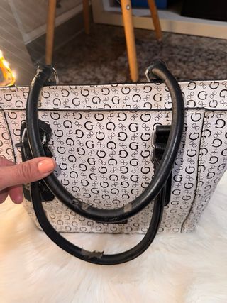 Bolso guess