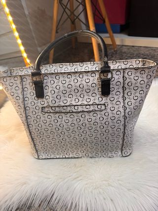 Bolso guess