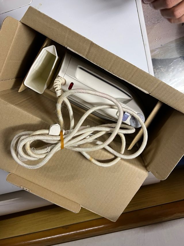 Due ferri da stiro vintage