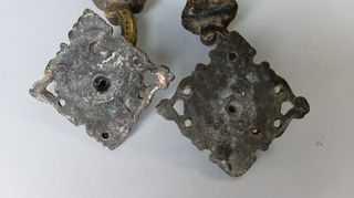 LOTTO DI 2 TIRATORI ANTICHI IN BRONZO, R130