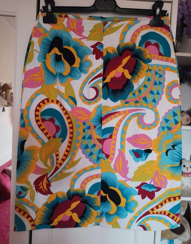 Gonna con fantasia floreale