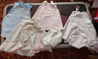 Lote de vestidos de piqué de bebé