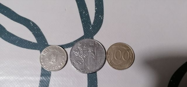 Vecchie monete e banconote italiane