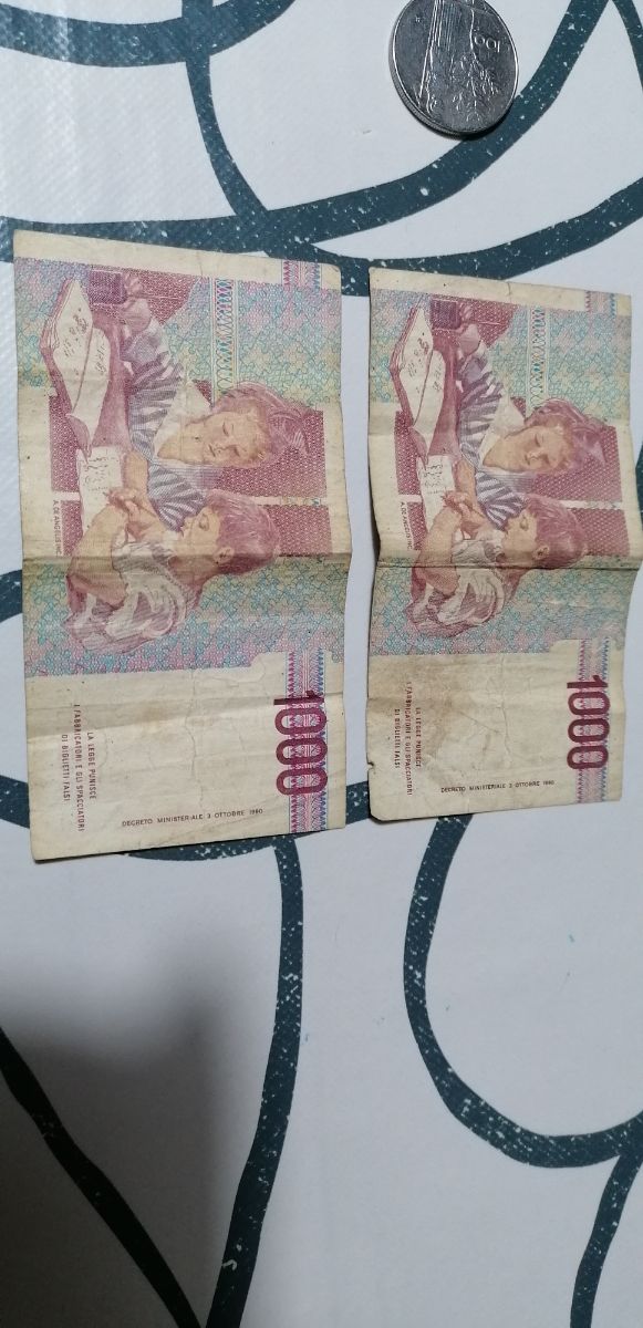 Vecchie monete e banconote italiane