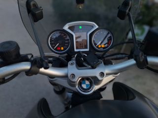 Moto BMW R1200R