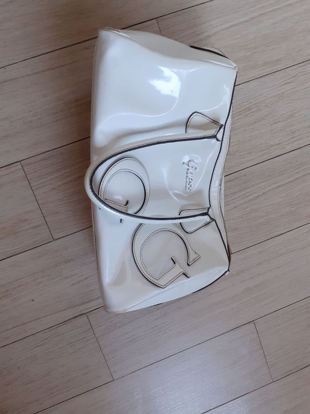 Borsa guess vernice bianca