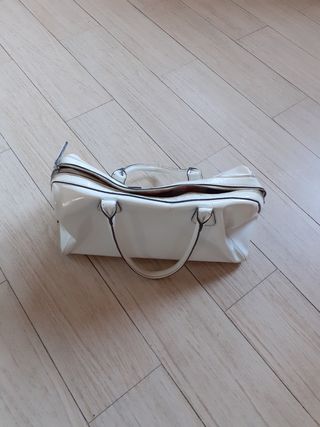 Borsa guess vernice bianca 