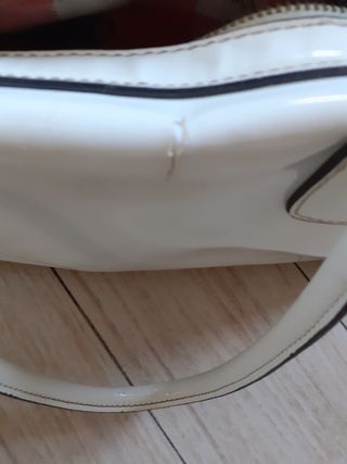 Borsa guess vernice bianca 