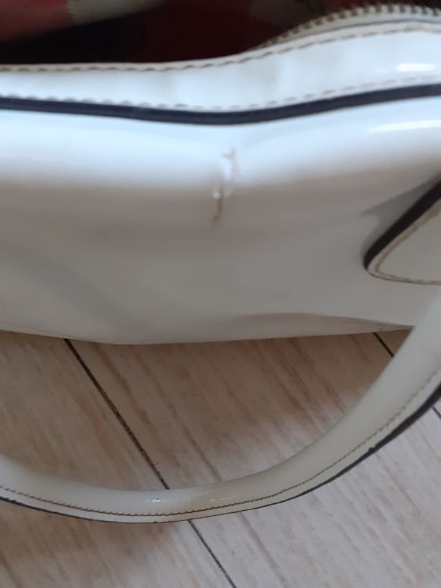 Borsa guess vernice bianca