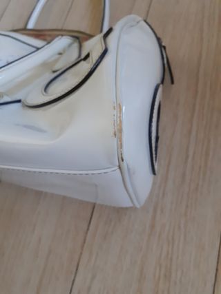 Borsa guess vernice bianca 