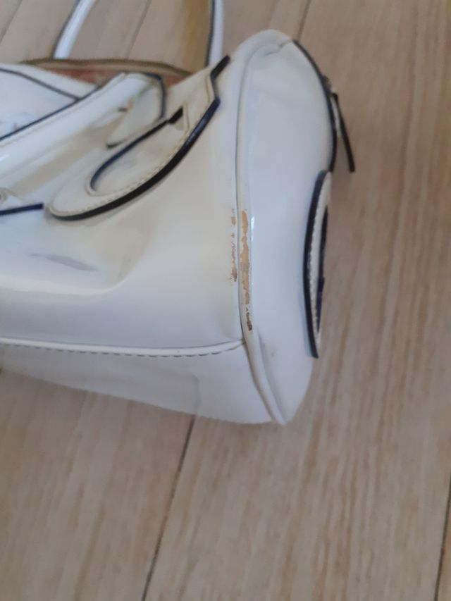 Borsa guess vernice bianca