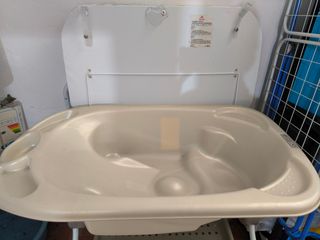 CAMBIADOR CON BAÑERA