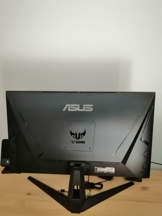Monitor ASUS TUF GAMING VG27AQ1A 1440p 170hz. 