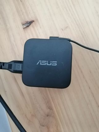 Monitor ASUS TUF GAMING VG27AQ1A 1440p 170hz. 