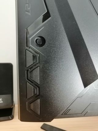 Monitor ASUS TUF GAMING VG27AQ1A 1440p 170hz. 