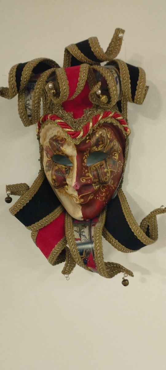 Máscara veneciana auténtica