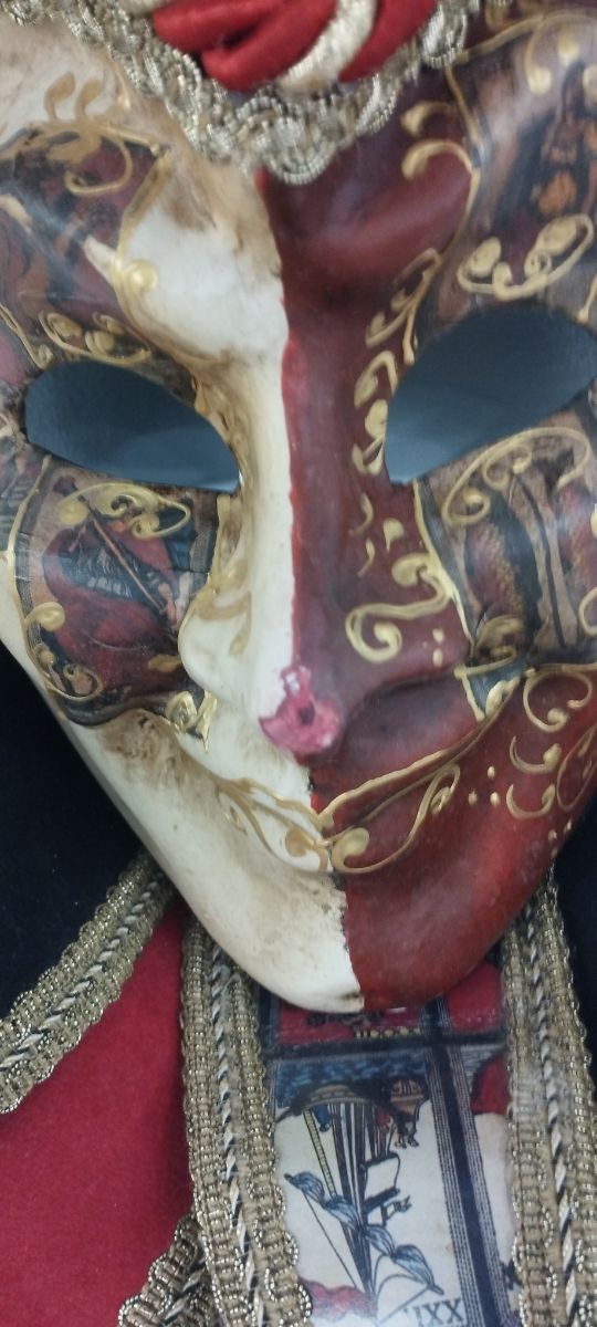 Máscara veneciana auténtica