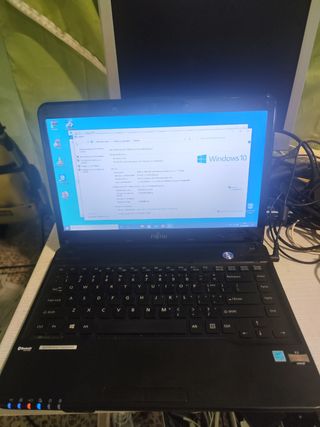 FUJITSU LIFEBOOK LH522 Windows10