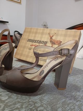 Zapato sandalias de tacón