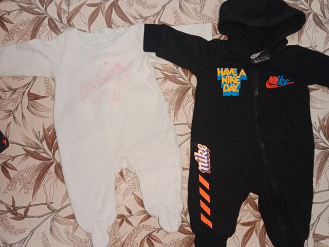 6 PIJAMAS ENTERIZOS 1 MES