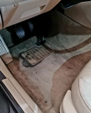 LIMPIEZA DE TAPICERÍA DE VEHICULOS