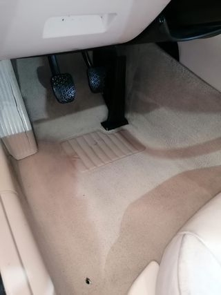 LIMPIEZA DE TAPICERÍA DE VEHICULOS