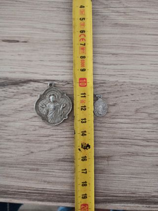 Lote medallas religiosas