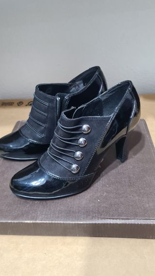 Botin negro 38