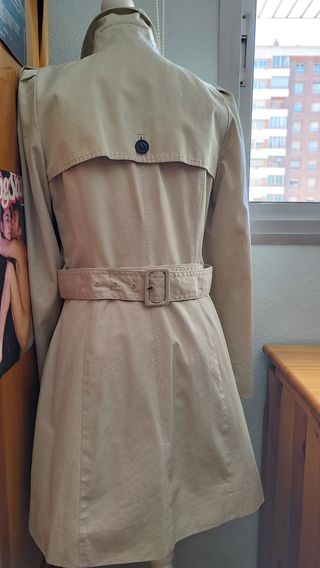 Gabardina mujer Zara