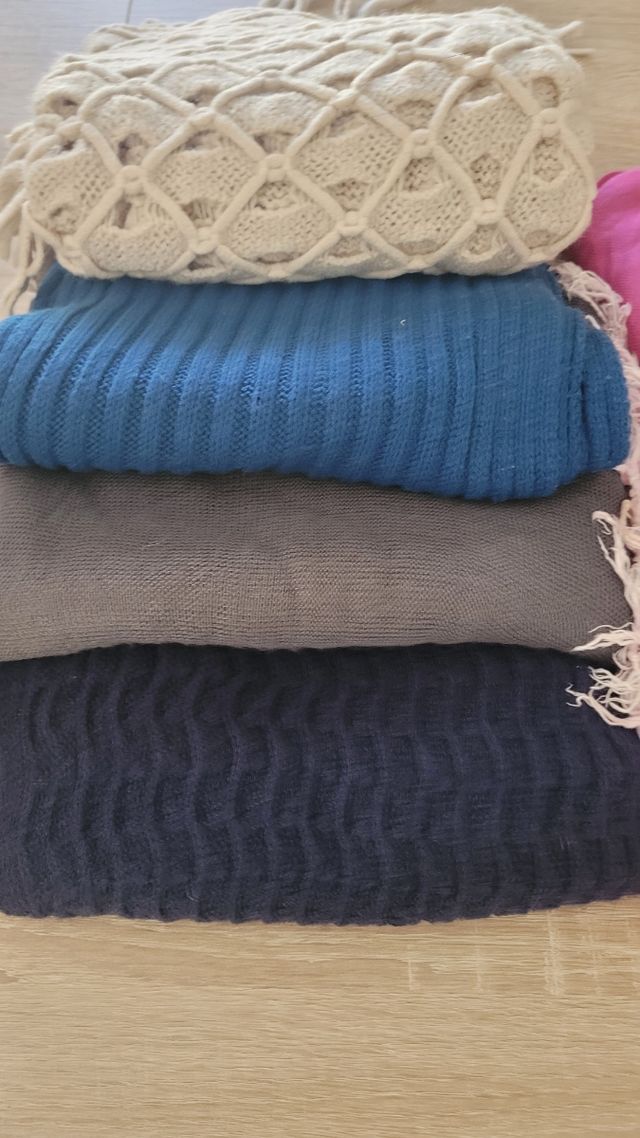 Lote pañuelos y bufandas