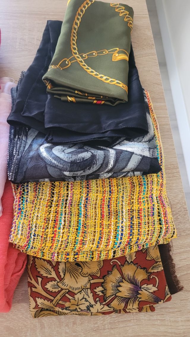 Lote pañuelos y bufandas