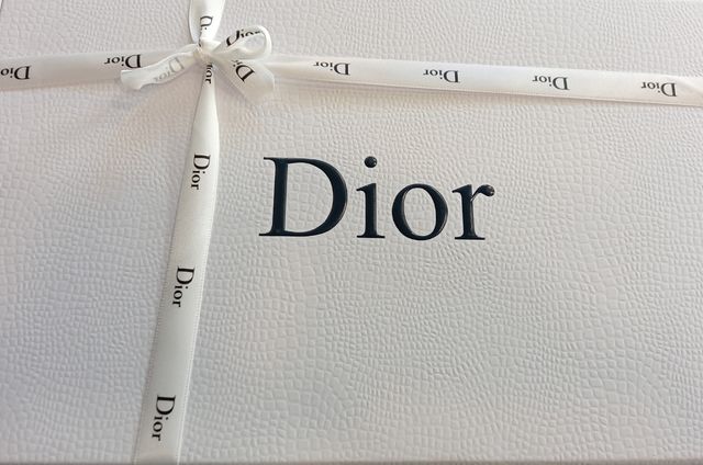 Foulard DIOR SIN ESTENAR .
