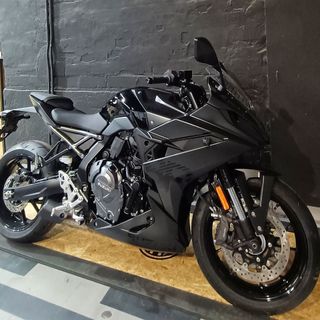 Suzuki GSX-8R