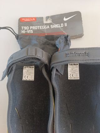 Espinilleras futbol L Nike