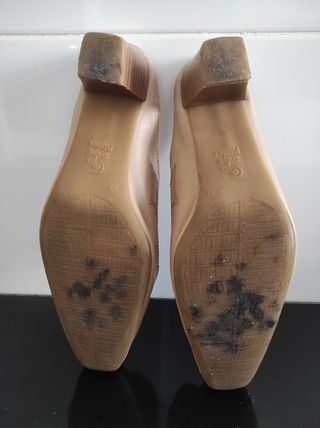 Zuecos, zapato abierto T 37