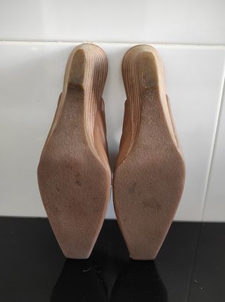 Zuecos, zapatos abiertos T37