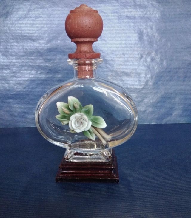 Frasco de vidro decorativo