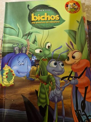 Colección 14 libros clásicos Disney con repisa