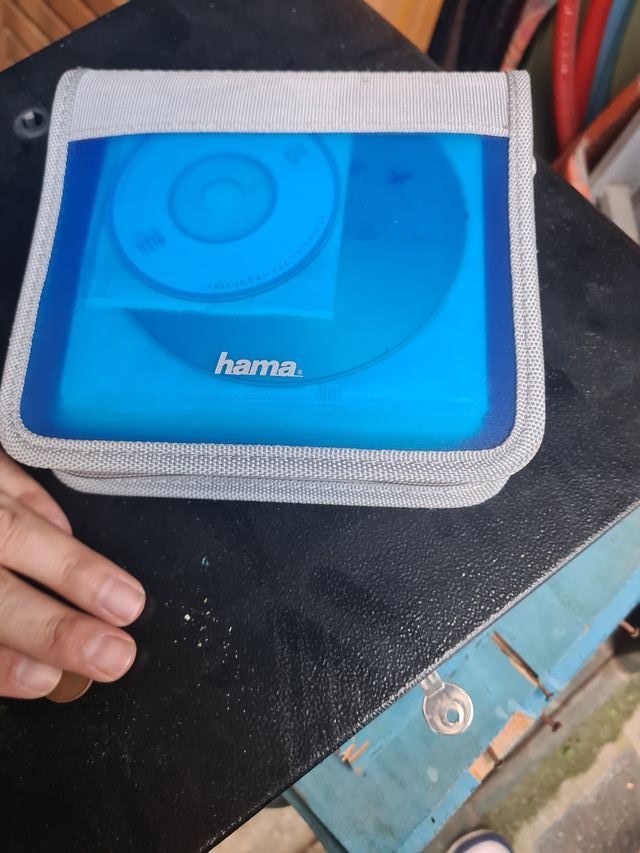 CUSTODIA 28 CD/DVD/BLU RAY con zip