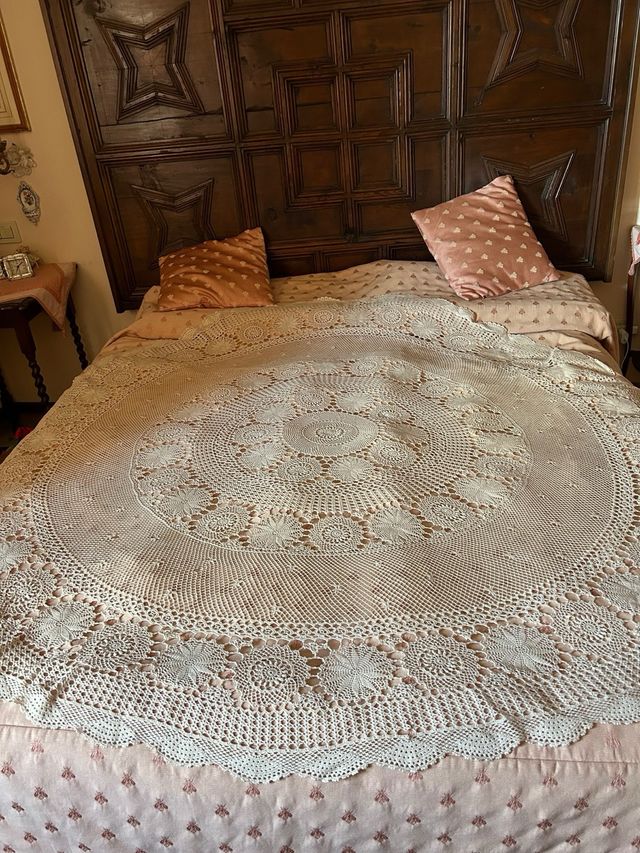 Tovaglia tonda ad uncinetto colr ecru diametro