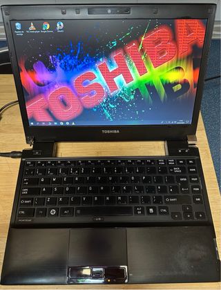 Portatil Toshiba Portege R830