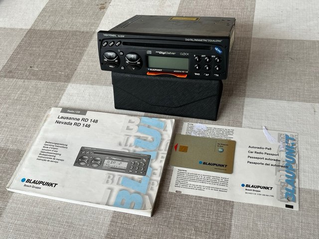 BLAUPUNKT Compact Disc Autoradio. Perfecto. 4x35W