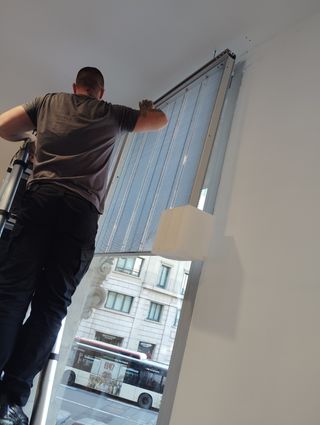 PANTALLAS LED/LCD Y HOLOGRAMAS 3D