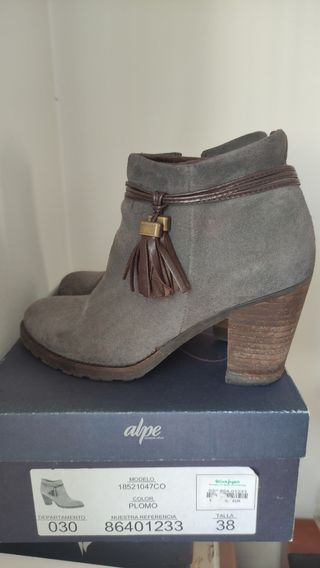 Botín piel Alpe, num 38, color Topo