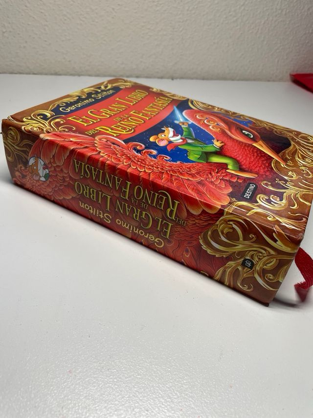 Libro “El Gran Libro del Reino de la Fantasia”