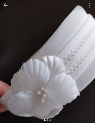 Diadema de comunión, está nueva.