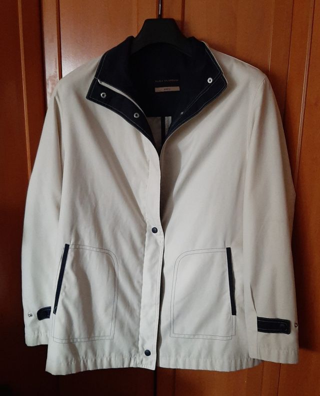 Chaqueta-gabardina Nuria Vilardaga