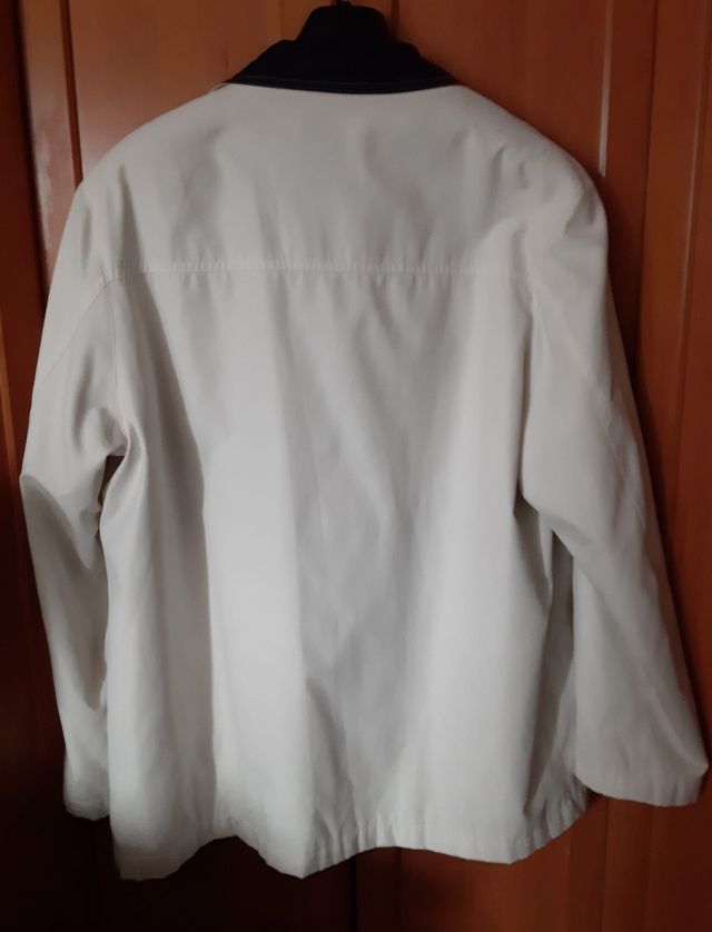 Chaqueta-gabardina Nuria Vilardaga