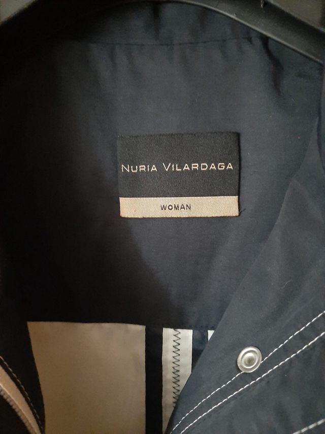 Chaqueta-gabardina Nuria Vilardaga